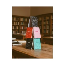 AGENDA ESCOLAR LIDERPAPEL 26-27 ESPIRAL CLASSIC DIA PAGINA A5 BILINGUE 70G PAPEL FSC ROJO