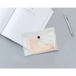 Carpeta sobre Liderpapel cierre broche incoloro Din A7. 180 micras