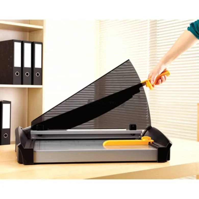 CIZALLA DE PALANCA FELLOWES PLASMA DIN A4 METALICA HASTA 40 HOJAS 80 GR