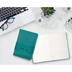 CUADERNO CON GOMILLA ANTARTIK NOTES TAPA DURA A5 HOJAS LISAS VERDE AGUAMARINA 100 HOJAS 80 GR FSC