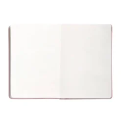 CUADERNO CON GOMILLA ANTARTIK NOTES TAPA DURA A4 HOJAS LISAS ROSA PASTEL 100 HOJAS 80 GR FSC