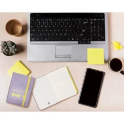 CUADERNO CON GOMILLA ANTARTIK NOTES TAPA DURA A7 HOJAS LISAS MORADO Y AMARILLO 80 HOJAS 80 GR FSC