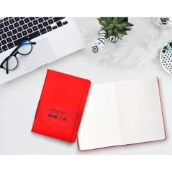 CUADERNO CON GOMILLA ANTARTIK NOTES TAPA DURA A5 HOJAS LISAS ROJO 100 HOJAS 80 GR FSC