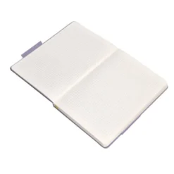 CUADERNO CON GOMILLA ANTARTIK NOTES TAPA DURA A5 HOJAS CUADRICULA MORADO Y AMARILLO 100 HOJAS 80 GR FSC