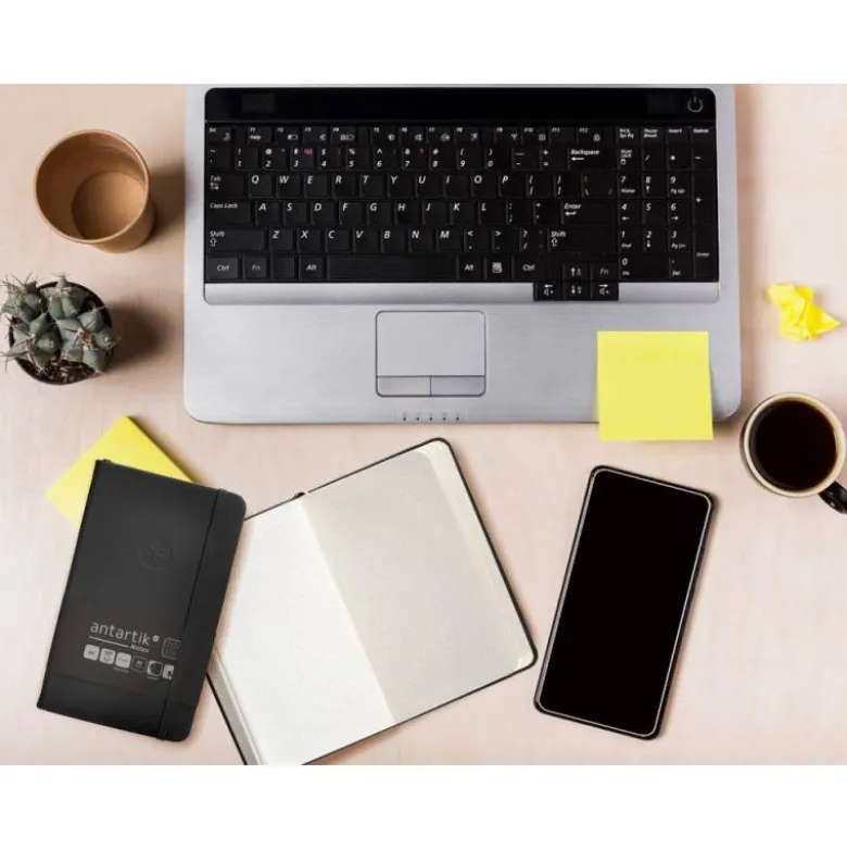 CUADERNO CON GOMILLA ANTARTIK NOTES TAPA DURA A6 HOJAS CUADRICULA NEGRO 100 HOJAS 80 GR FSC
