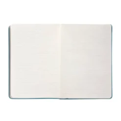 CUADERNO CON GOMILLA ANTARTIK NOTES TAPA DURA A4 HOJAS RAYAS AZUL CLARO 100 HOJAS 80 GR FSC