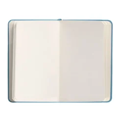 CUADERNO CON GOMILLA ANTARTIK NOTES TAPA DURA A6 HOJAS RAYAS AZUL CLARO 100 HOJAS 80 GR FSC