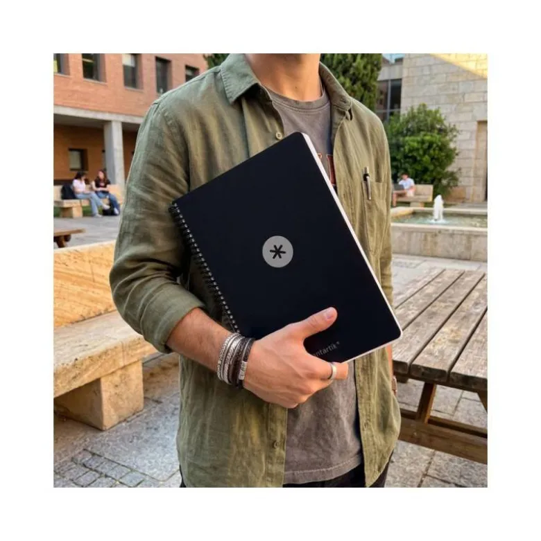 CUADERNO ESPIRAL ANTARTIK MICRO A4 TAPA FOAM 120H 90GR CUADRO 5MM 5 BANDAS 4 TALADROS COLOR NEGRO