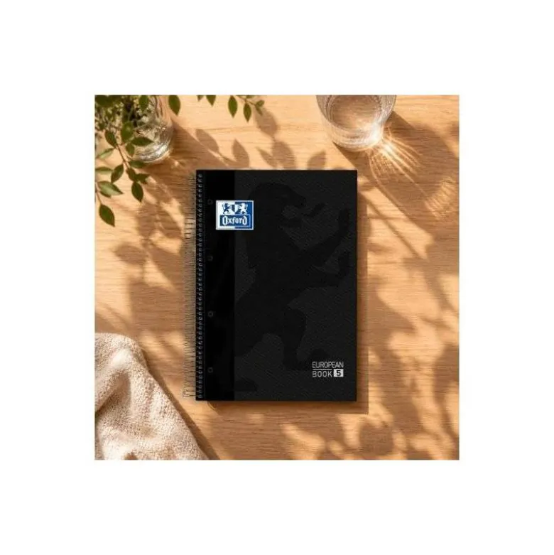 CUADERNO ESPIRAL OXFORD EUROPEANBOOK 5 TAPA EXTRADURA DIN A4 150 HOJAS CUADRO 5 MM CON 5 BOLSAS SEPARADORAS