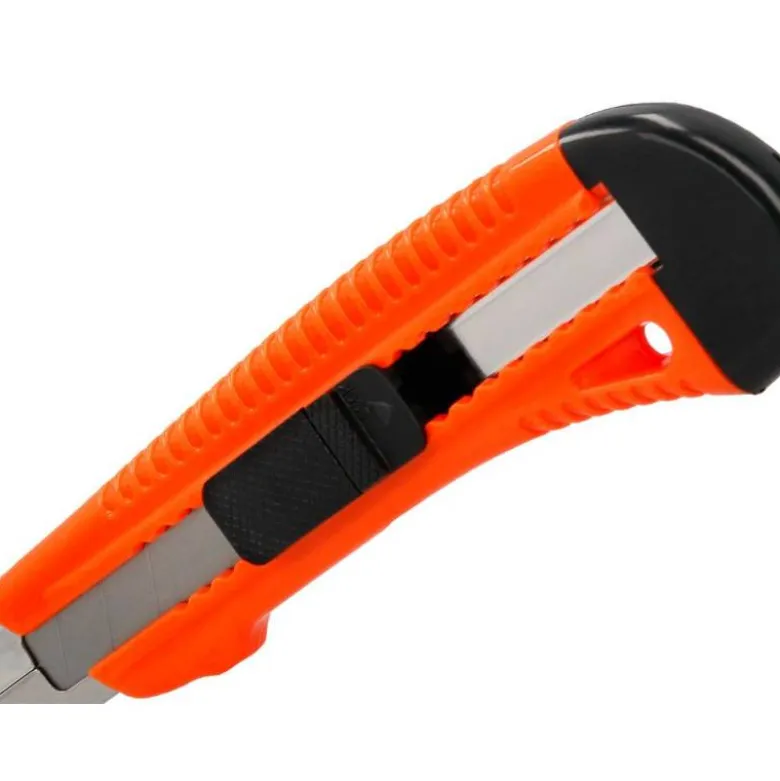 Cuter plastico Q-Connect KF10634 Con protector metalico