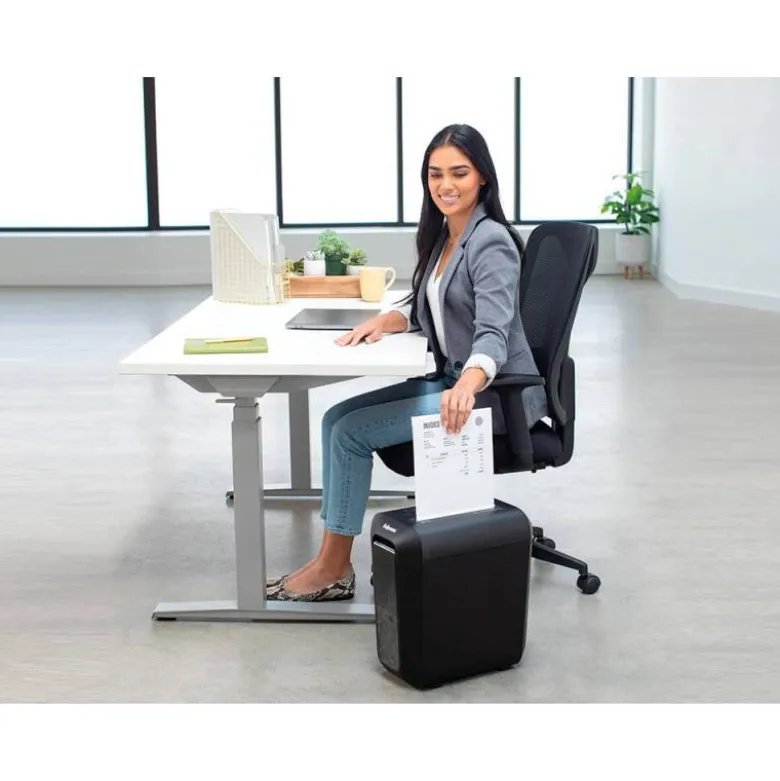 DESTRUCTORA DE DOCUMENTOS FELLOWES LX-65 CAPACIDAD DE CORTE 10 H SEGURIDAD P4 DESTRUYE GRAPAS CLIPS