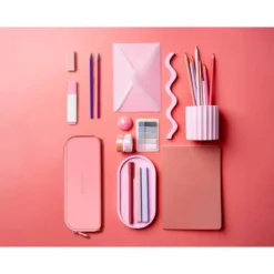 ESTUCHE PORTATODO ANTARTIK PRISMA SILICONA SOFT RECTANGULAR 185X50X75 MM ROSA CHICLE