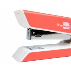 GRAPADORA LIDERPAPEL CON REGALO DE EXTRAEGRAPAS Y CAJA DE 1000 GRAPAS 22/6 24/6 CAPACIDAD 20H COLOR CORAL