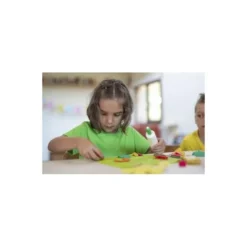 JUEGO JOVI RODILLO PARA PLASTILINA + 12 MOLDES FORMAS SURTIDAS
