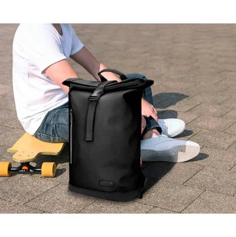 MOCHILA ESCOLAR ANTARTIK WATER PROOF ENROLLABLE DISEÑO CASUAL COLOR NEGRO 480X130X280 MM