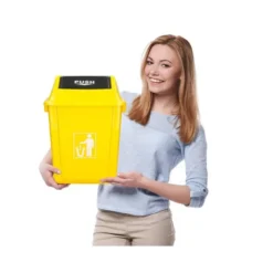 PAPELERA CONTENEDOR Q-CONNECT PLASTICO CON TAPA DE BALANCIN 20 LITROS 340X240X450 MM AMARILLO