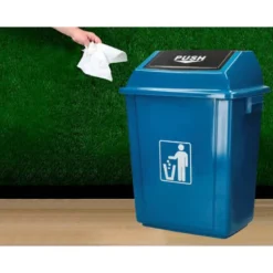 PAPELERA CONTENEDOR Q-CONNECT PLASTICO CON TAPA DE BALANCIN 58 LITROS 470X330X760 MM AZUL