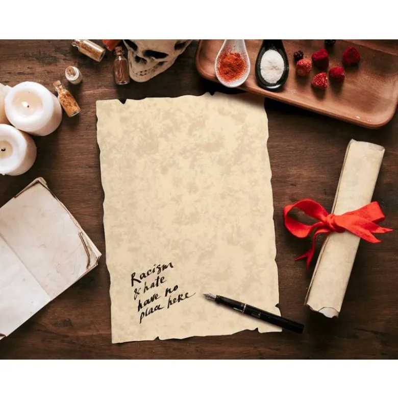 PAPEL PERGAMINO LIDERPAPEL DIN A4 CON BORDES 180G/M2 COLOR CREMA PAQUETE DE 50 HOJAS
