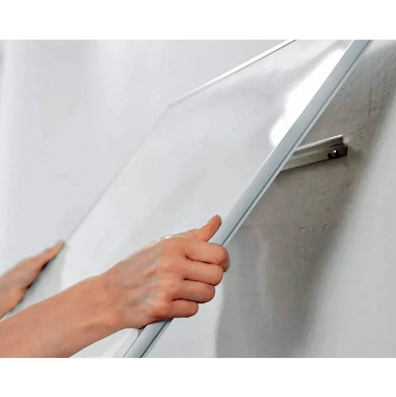PIZARRA BLANCA NOBO IP PRO 32" LACADA MAGNETICA 710X400 MM
