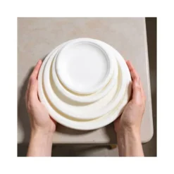 PLATO DE FIBRA BIO 22 CM DIAMETRO PAQUETE DE 50 UNIDADES