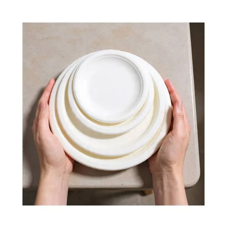PLATO DE FIBRA BIO 18 CM DIAMETRO PAQUETE DE 50 UNIDADES