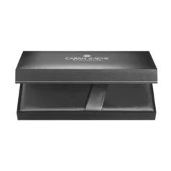 Pluma Caran D´Ache Varius con capuchon