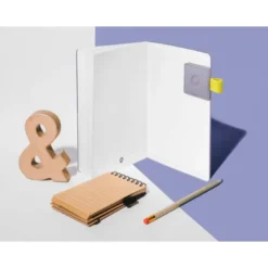 PORTABOLIGRAFO AUTOADHESIVO ANTARTIK PARA CUADERNO NOTE CON ELASTICO HASTA 15 MM GROSOR 80 MM MORADO Y AMARILLO