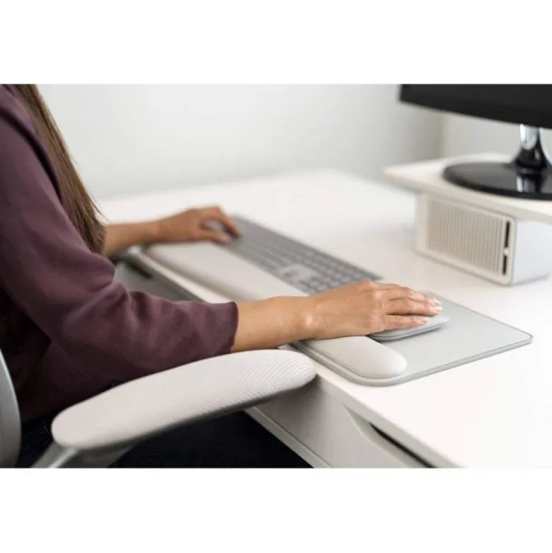 REPOSAMUÑECAS KENSINGTON ERGOSOFT PARA TECLADO GRIS