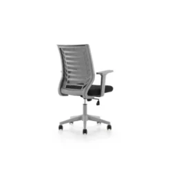 SILLA ROCADA DE OFICINA BRAZOS REGULABLES ESTRUCTURA GRIS RESPALDO MALLA Y ASIENTO TELA IGNIFUGA NEGRO